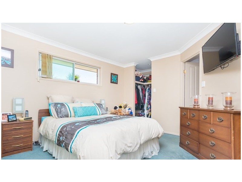 25 Cooksland Crescent, North Lakes QLD 4509