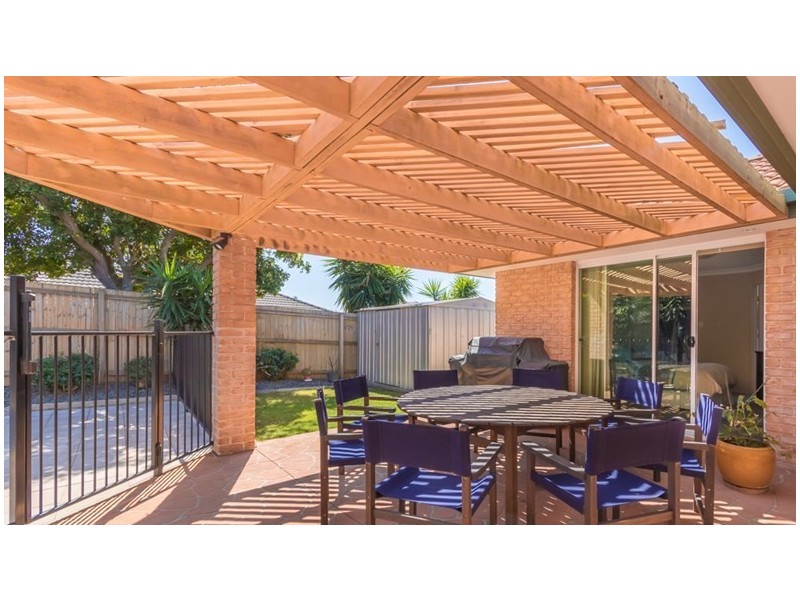 25 Cooksland Crescent, North Lakes QLD 4509