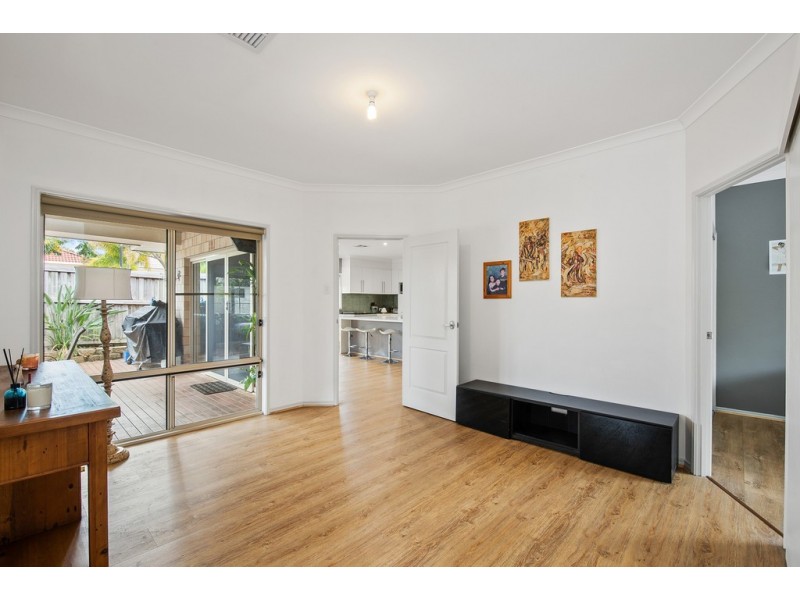 8 Wallaroo Circuit, North Lakes QLD 4509
