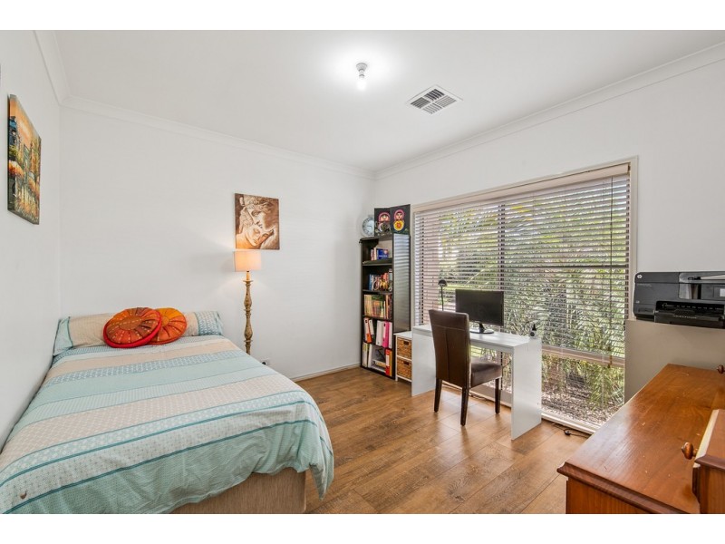 8 Wallaroo Circuit, North Lakes QLD 4509