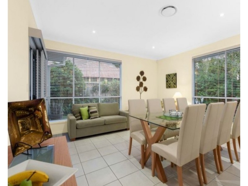 18 Thomson Close, North Lakes QLD 4509