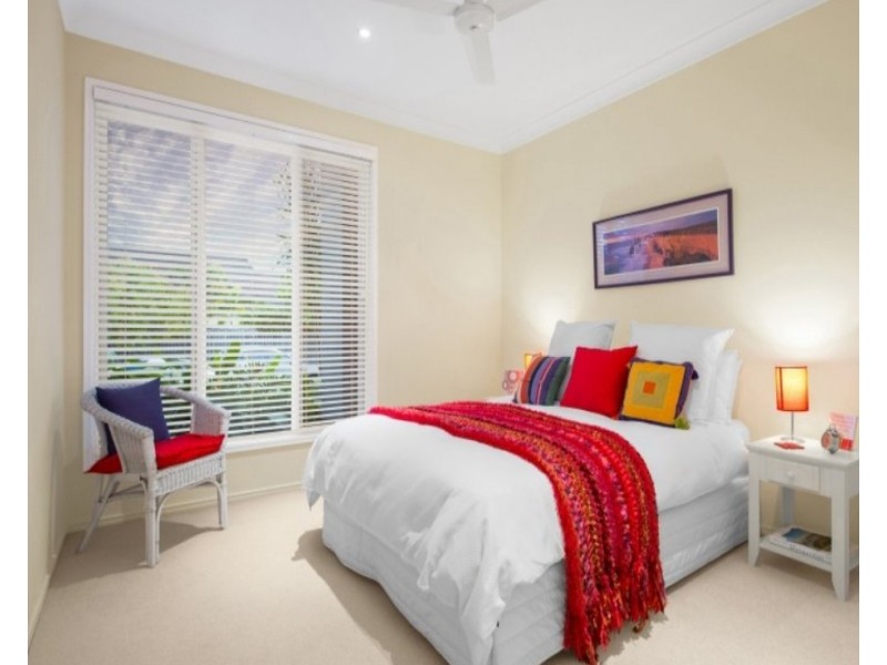 18 Thomson Close, North Lakes QLD 4509