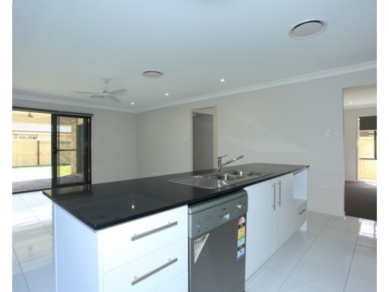 3 Bellenden Street, North Lakes QLD 4509