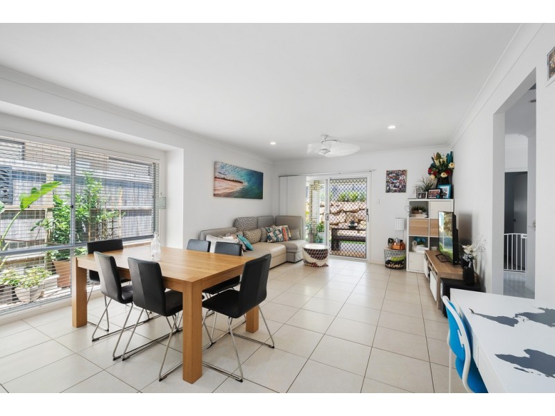 92 Mackintosh Drive, North Lakes QLD 4509