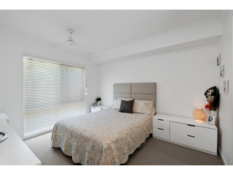 92 Mackintosh Drive, North Lakes QLD 4509