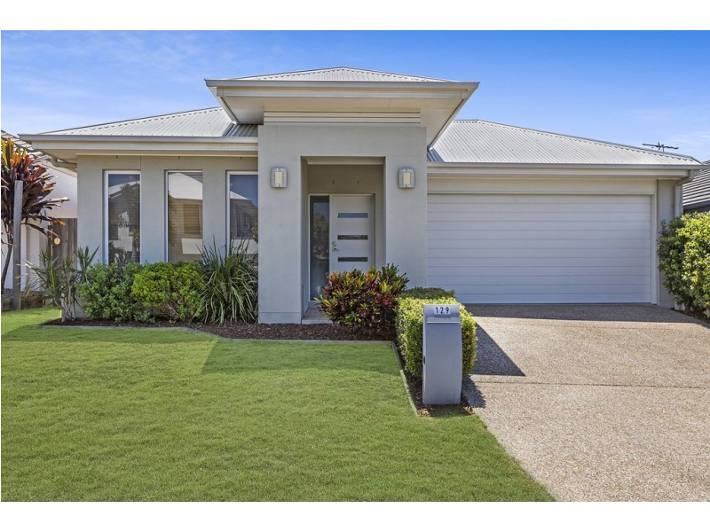 129 Mackintosh Drive, North Lakes QLD 4509