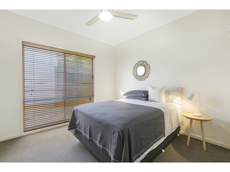 129 Mackintosh Drive, North Lakes QLD 4509