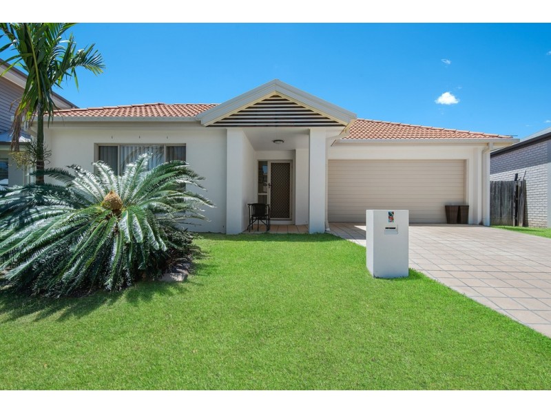 5 Silkyoak Court, North Lakes QLD 4509