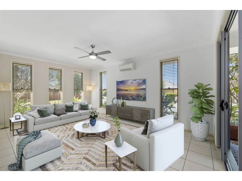 28 Tuckeroo Parade, North Lakes QLD 4509