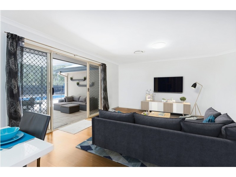 30 Whitfield Crescent, North Lakes QLD 4509