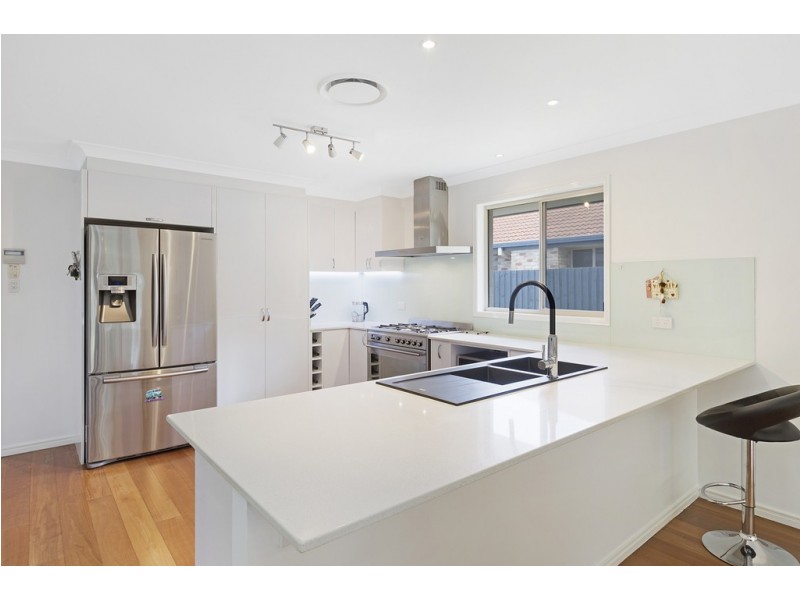 30 Whitfield Crescent, North Lakes QLD 4509