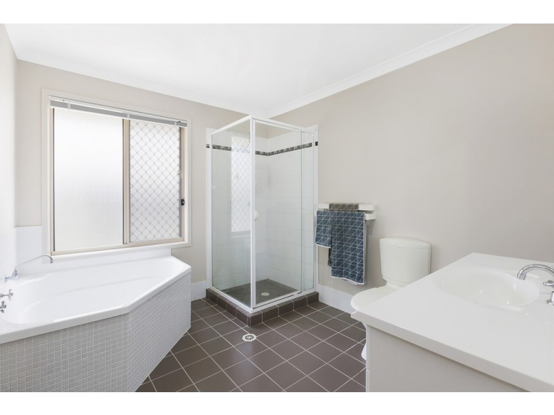 30 Whitfield Crescent, North Lakes QLD 4509