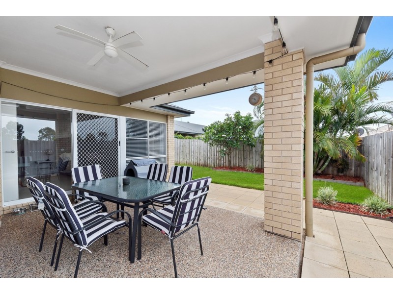 10 Highcliff Crescent, North Lakes QLD 4509