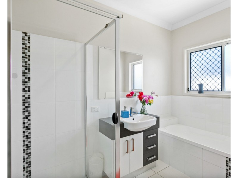 35 Echidna Parade, North Lakes QLD 4509