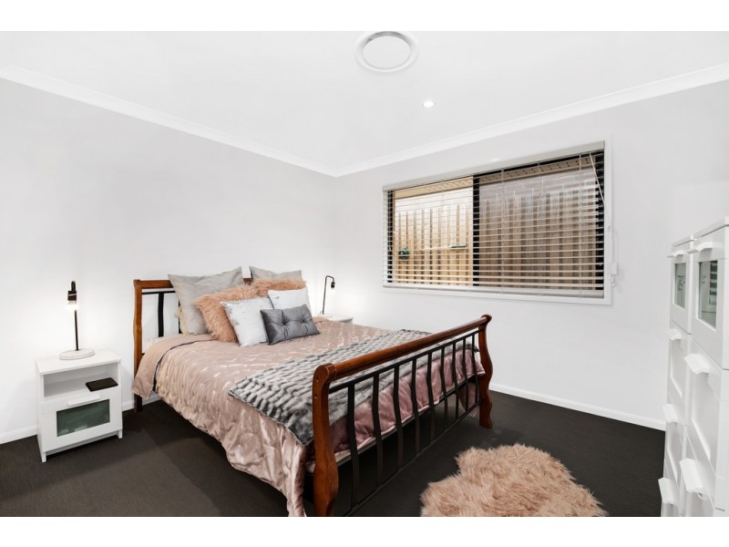 4 Attenborough Circuit, North Lakes QLD 4509
