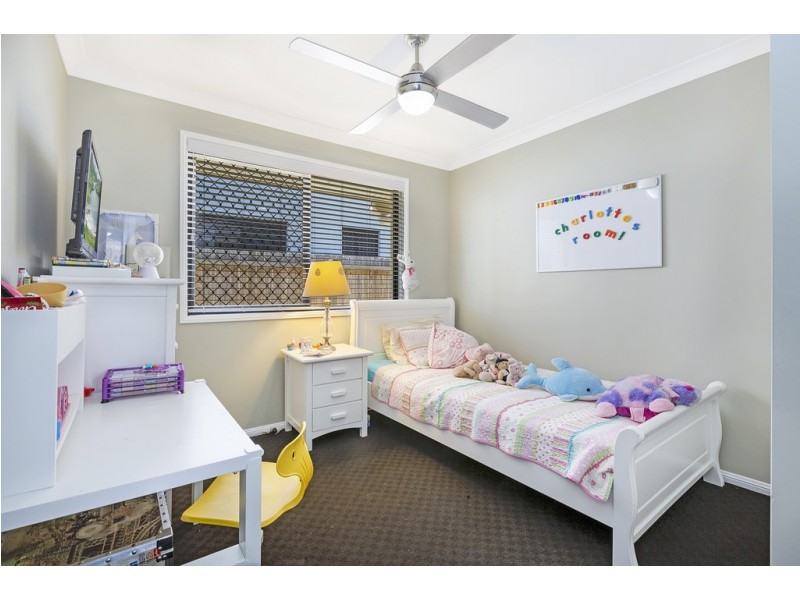 16 Troon Street, North Lakes QLD 4509