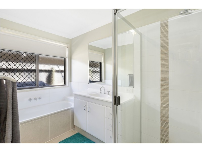 16 Troon Street, North Lakes QLD 4509