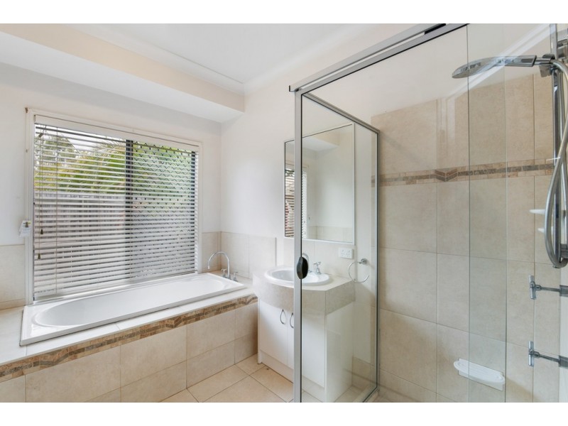 4 Leichhardt Street, North Lakes QLD 4509