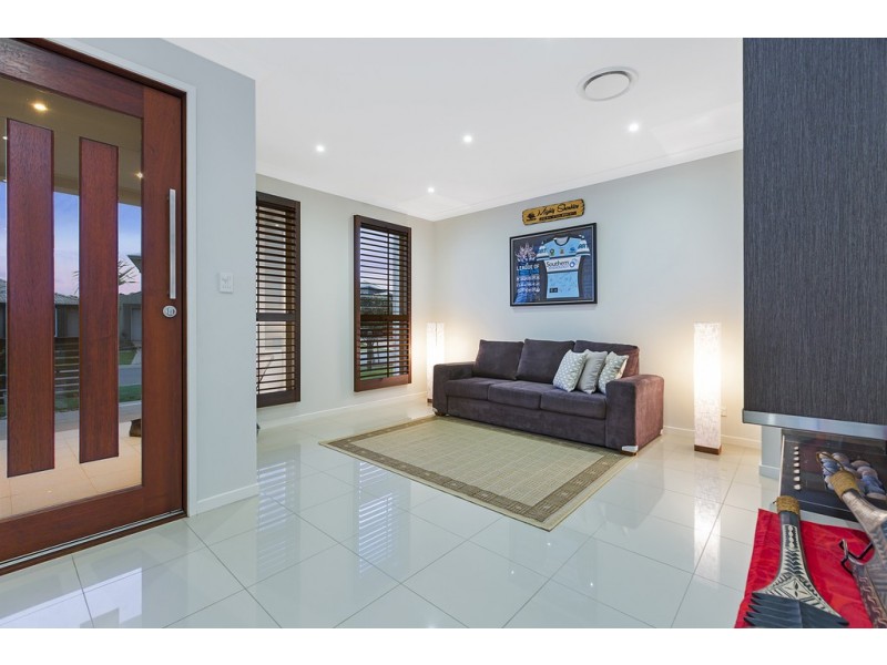48 Williams Crescent, North Lakes QLD 4509