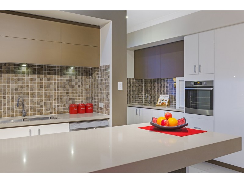 48 Williams Crescent, North Lakes QLD 4509
