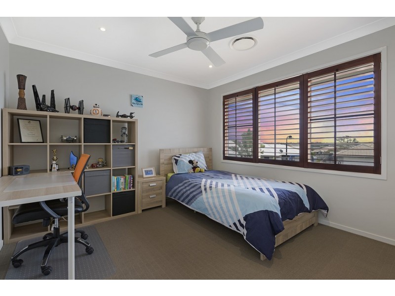 48 Williams Crescent, North Lakes QLD 4509