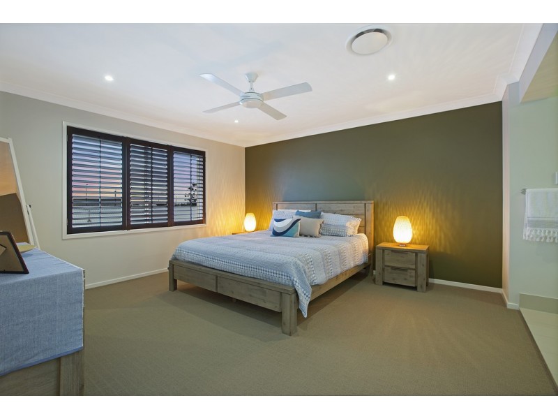 48 Williams Crescent, North Lakes QLD 4509
