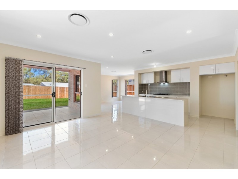 7 Irwin Street, North Lakes QLD 4509