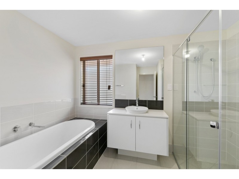 7 Irwin Street, North Lakes QLD 4509