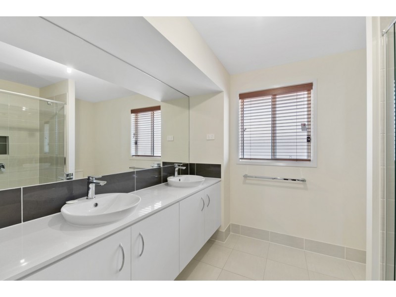 7 Irwin Street, North Lakes QLD 4509