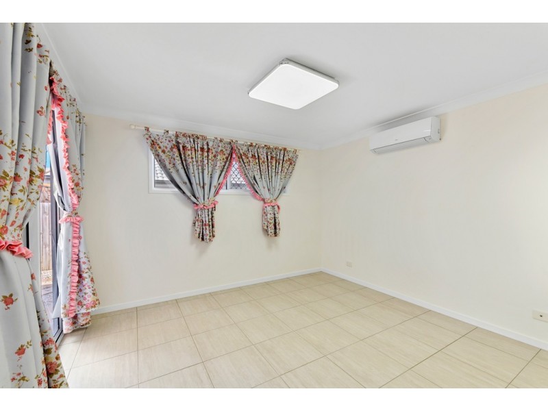 4 Innes Street, North Lakes QLD 4509