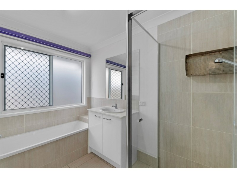 4 Innes Street, North Lakes QLD 4509