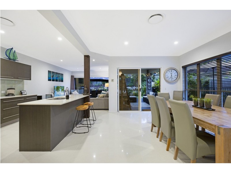 18 Whitecedar Circuit, North Lakes QLD 4509