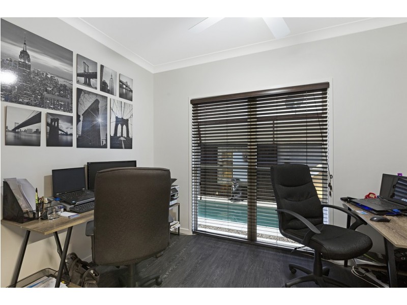 18 Whitecedar Circuit, North Lakes QLD 4509