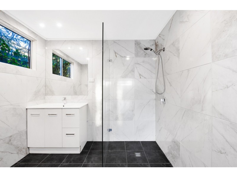 169 Scarborough Road, Redcliffe QLD 4020