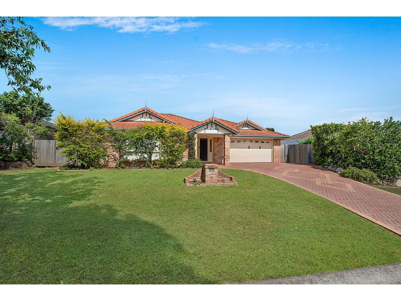 8 Chilton Crescent, North Lakes QLD 4509