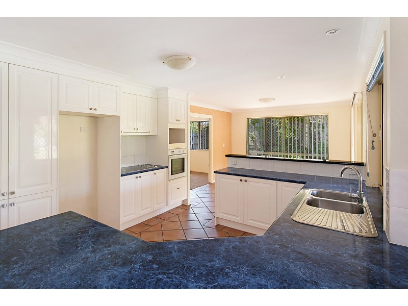 8 Chilton Crescent, North Lakes QLD 4509