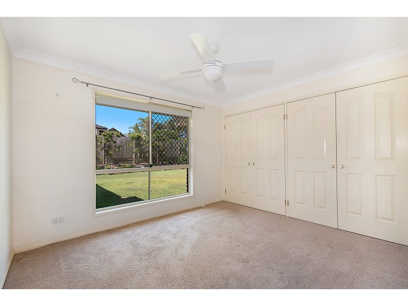 8 Chilton Crescent, North Lakes QLD 4509