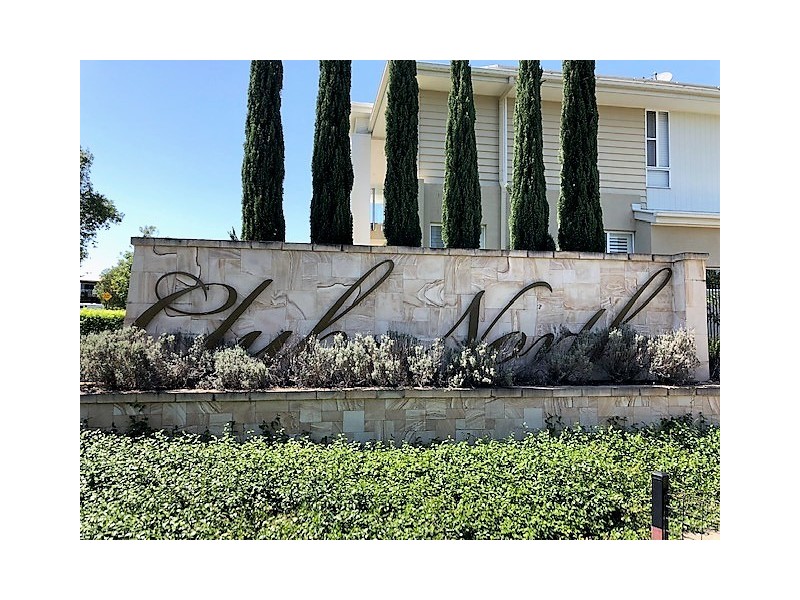 16 Woodward Crescent, North Lakes QLD 4509