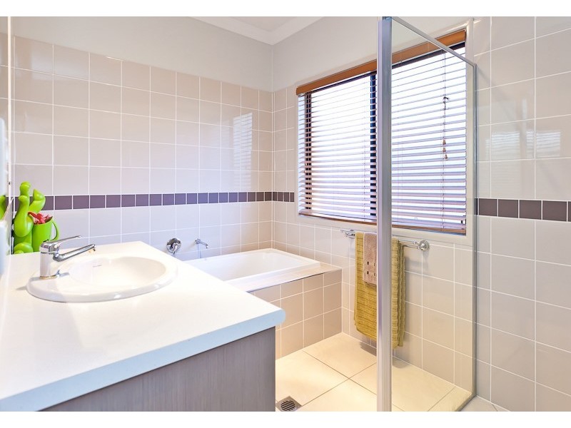29 Bridgeport Drive, North Lakes QLD 4509