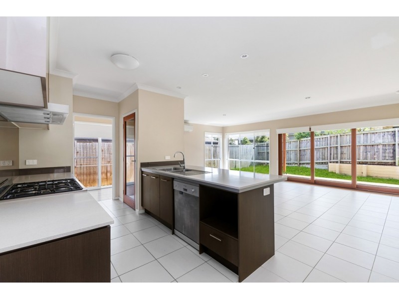 24 Nullarbor Circuit, North Lakes QLD 4509