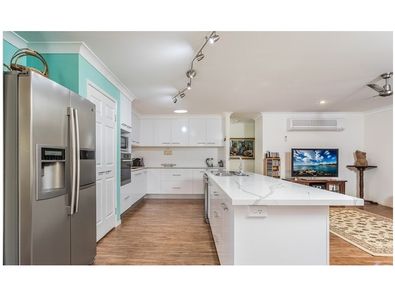 5 Dotterel Crescent, North Lakes QLD 4509