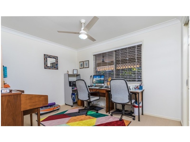 5 Dotterel Crescent, North Lakes QLD 4509