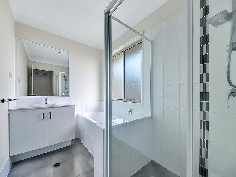 20 James Close, Ormeau QLD 4208