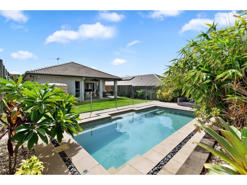 10 Eaton Close, North Lakes QLD 4509