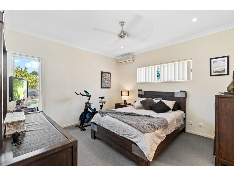 10 Eaton Close, North Lakes QLD 4509