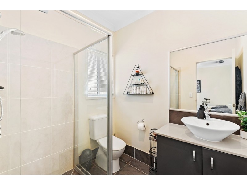 10 Eaton Close, North Lakes QLD 4509