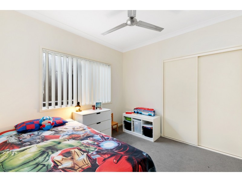 10 Eaton Close, North Lakes QLD 4509