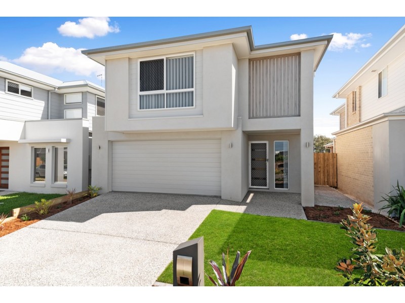 203 Spinnaker Blvd, Newport QLD 4020