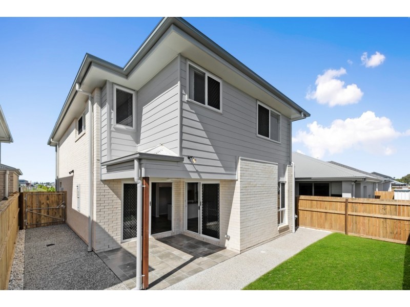 203 Spinnaker Blvd, Newport QLD 4020