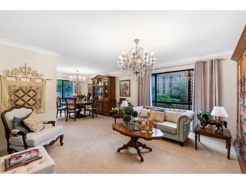 1 Dotterel Crescent, North Lakes QLD 4509